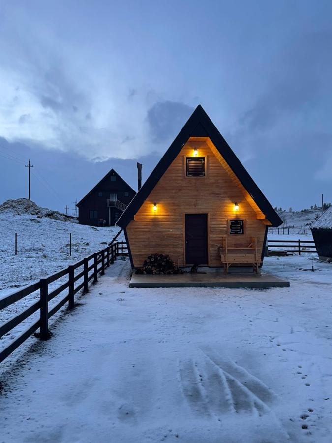 Family Home Masa Жабляк Екстер'єр фото